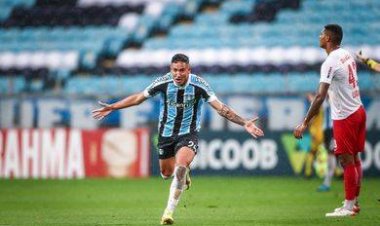 Grêmio goleia Bragantino e respira no Campeonato Brasileiro
